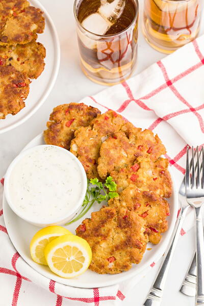 Salmon Cakes Salmon Cakes