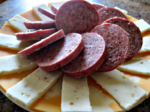 Easy Thanksgiving Appetizer Cheese Sausage Platter Easy Thanksgiving Appetizer – Cheese & Sausage Platter