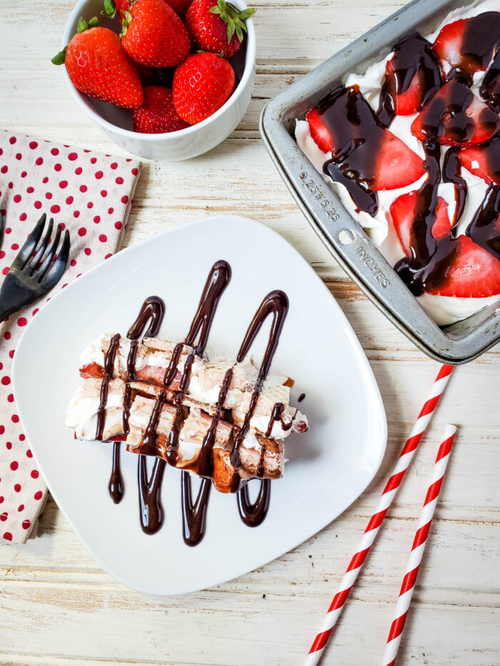 No Bake Strawberry Icebox Cake With Chocolate Syrup No Bake Strawberry Icebox Cake With Chocolate Syrup