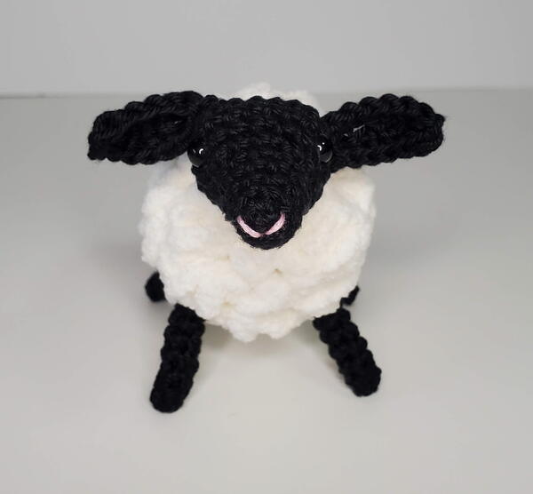 Amigurumi Spring Lamb Amigurumi Spring Lamb