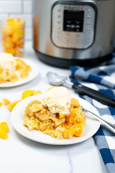 Instant Pot Peach Cobbler Instant Pot Peach Cobbler