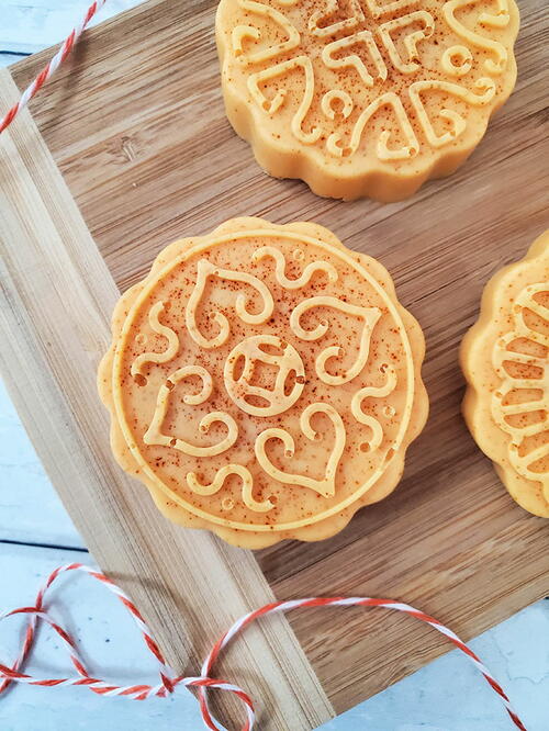 Turmeric Melt And Pour Soap Recipe Turmeric Melt And Pour Soap Recipe