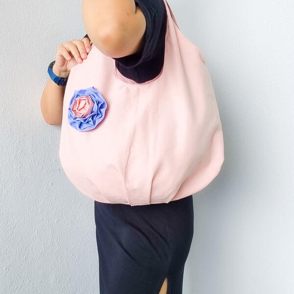 Easy Fabric Flowers With Scraps Easy Fabric Flowers With Scraps