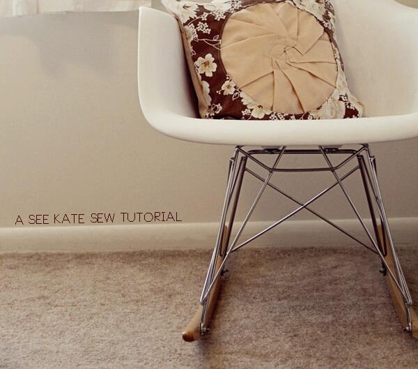 Pleated Pinwheel Pillow Pleated Pinwheel Pillow