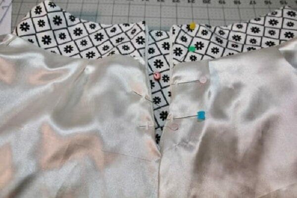 How to Add Lining to the Easy Pleated Skirt How to Add Lining to the Easy Pleated Skirt