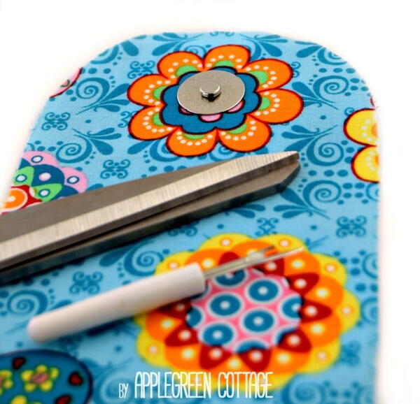 How to Add Magnetic Snaps to a Bag How to Add Magnetic Snaps to a Bag