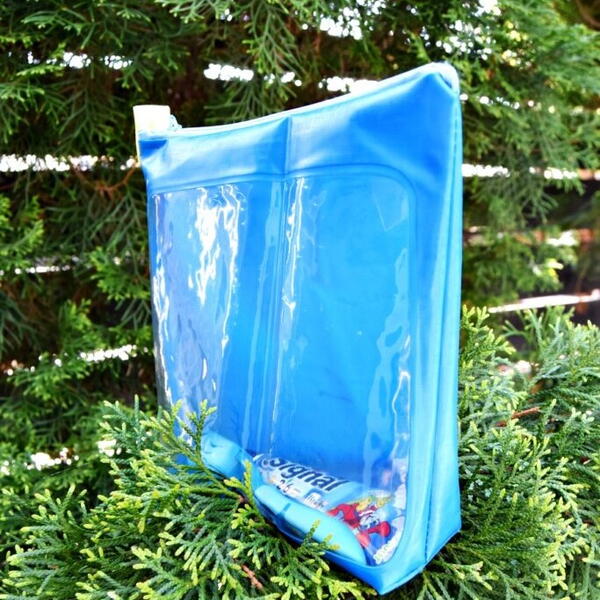 10-Minute DIY Toiletry Bag Tutorial 10-Minute DIY Toiletry Bag Tutorial