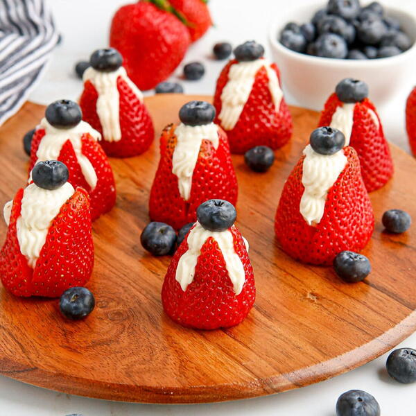 Cheesecake Stuffed Strawberries Cheesecake Stuffed Strawberries