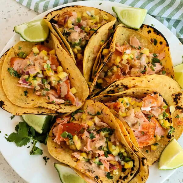 Easy Salmon Tacos Easy Salmon Tacos