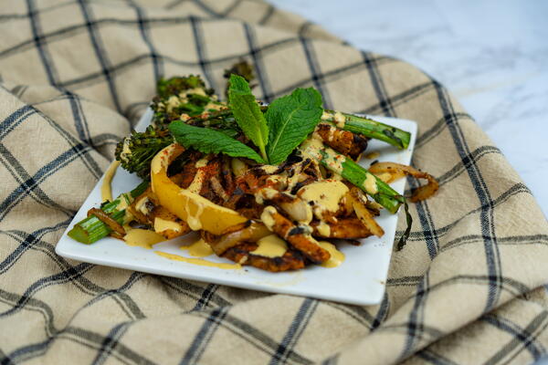 Tempeh Fajitas Drizzled In Chipotle Sauce Tempeh Fajitas Drizzled In Chipotle Sauce