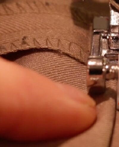 How to Hem Pants with a Sewing Machine How to Hem Pants with a Sewing Machine
