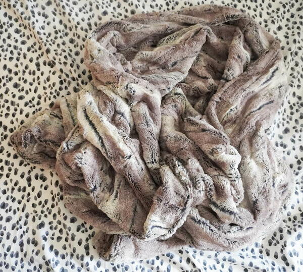 Easy Sew Minky Blanket Easy Sew Minky Blanket