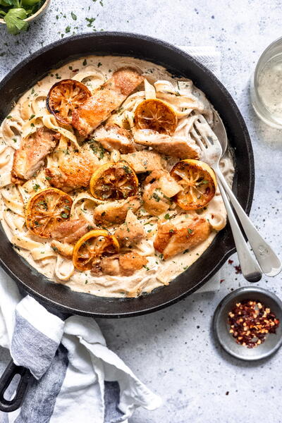 Easy One Pot Creamy Lemon Chicken Pasta