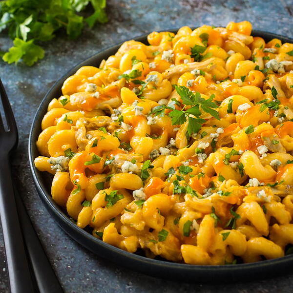 Slow Cooker Buffalo Chicken Mac Cheese Slow Cooker Buffalo Chicken Mac & Cheese