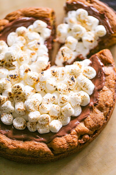 Smores Cookie Cake S'mores Cookie Cake