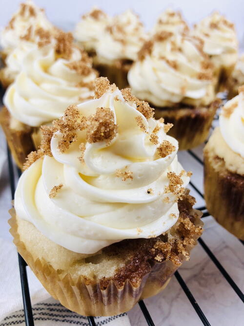 Banana And Cinnamon Cupcakes Banana And Cinnamon Cupcakes