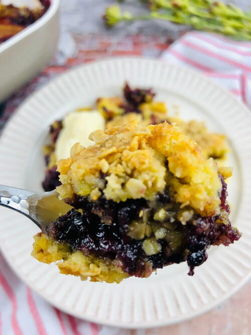 Blackberry Dump Cake