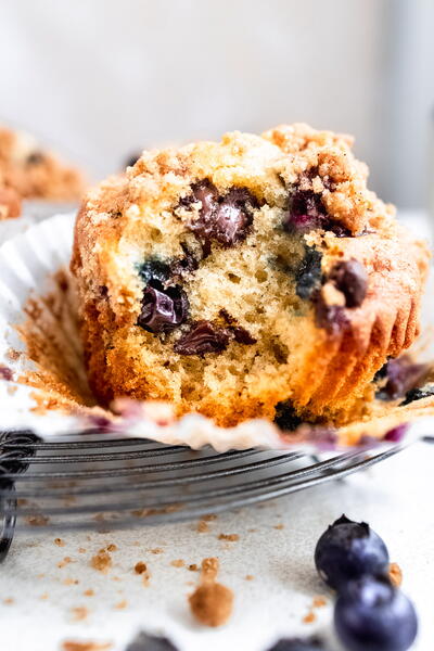 The Best Jumbo Blueberry Chocolate Chip Muffins- Easy The Best Jumbo Blueberry Chocolate Chip Muffins- Easy