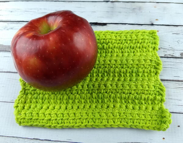 Linked Triple Crochet Mug Rug Linked Triple Crochet Mug Rug