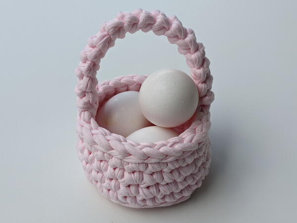 Easter Crochet Mini Basket Easter Crochet Mini Basket