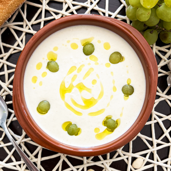 Spanish Almond Garlic Soup Creamy White Gazpacho Recipe Spanish Almond & Garlic Soup | Creamy White Gazpacho Recipe