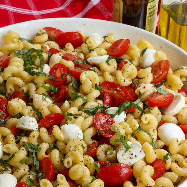 Caprese Pasta Salad Caprese Pasta Salad