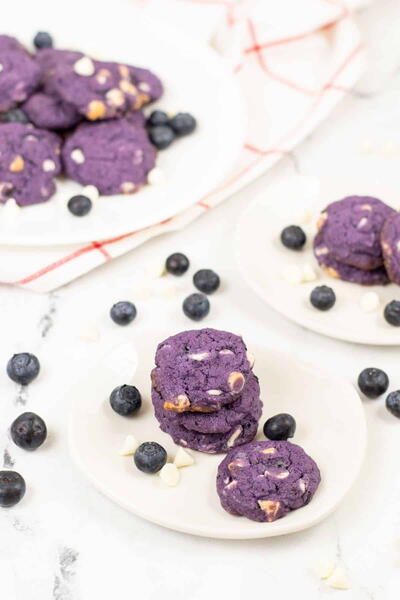 Blueberry White Chocolate Cookies Blueberry White Chocolate Cookies