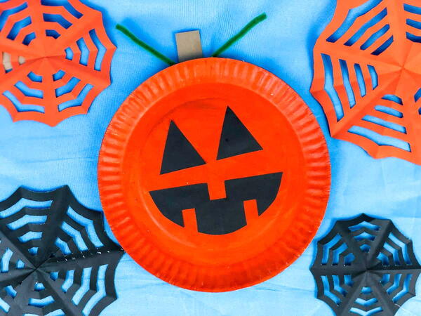 Halloween Paper Plate Pumpkin Craft Halloween Paper Plate Pumpkin Craft