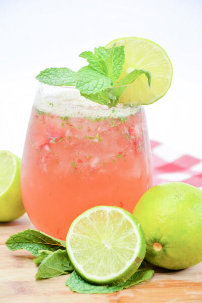 Strawberry Mojito Strawberry Mojito