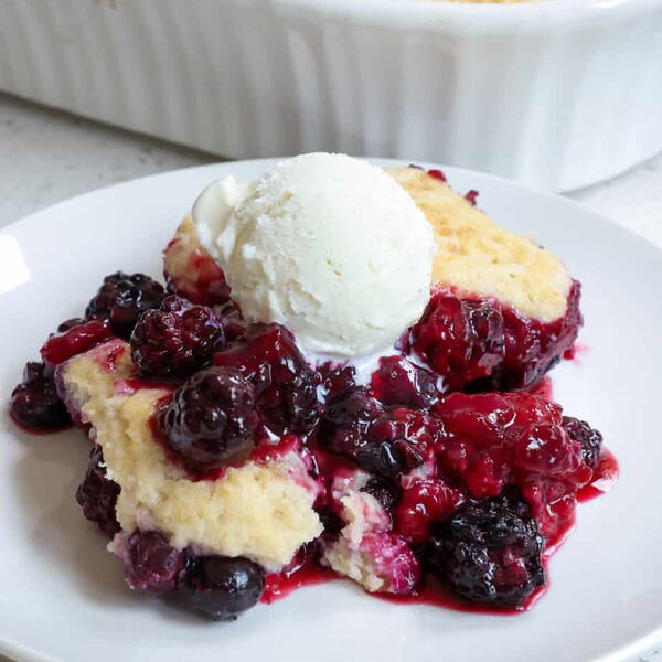 Mixed Berry Cobbler 