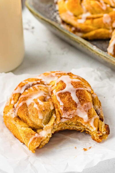 Pumpkin Pie Crescent Roll Twists