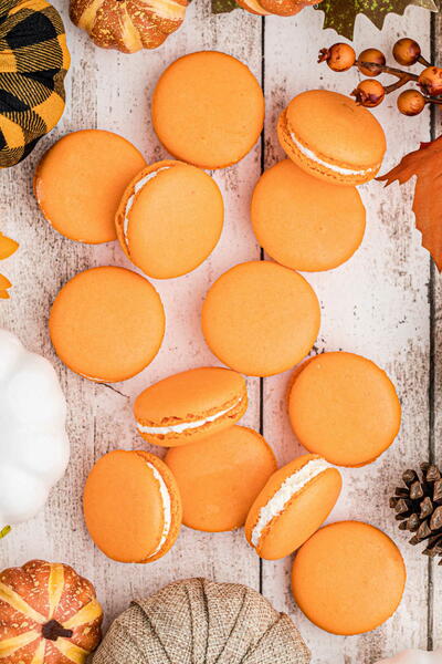 Pumpkin Spice Macarons