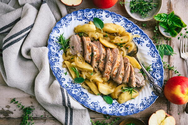 Pork Tenderloin With Apples Pork Tenderloin With Apples