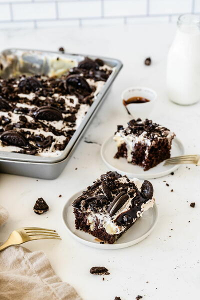 Oreo Poke Cake Oreo Poke Cake