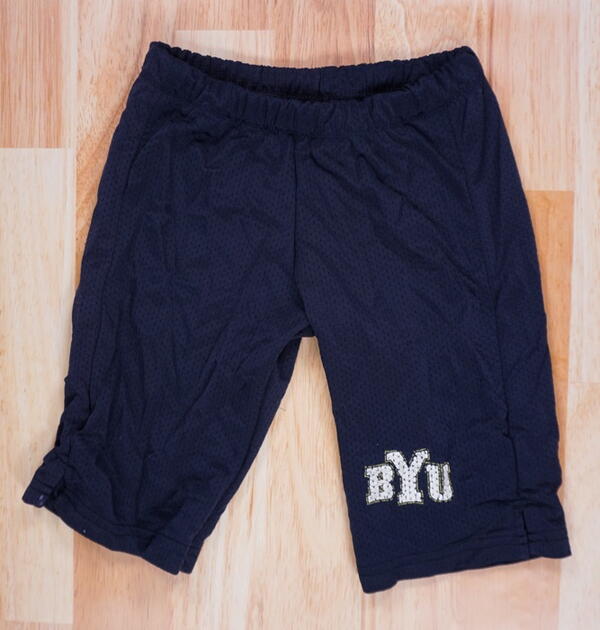 How To Cut Leggings Into Shorts How To Cut Leggings Into Shorts