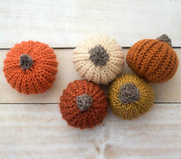 Super Easy Crochet Pumpkin Pattern Super Easy Crochet Pumpkin Pattern