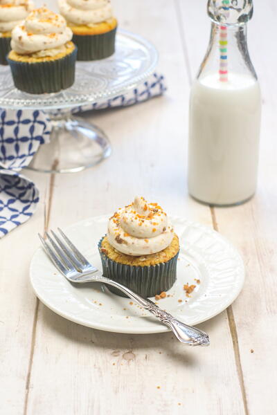 Butterfinger Cupcakes Butterfinger Cupcakes