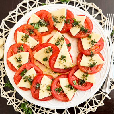 Spanish Tomato & Cheese Salad | Irresistibly Delicious & Easy To Make