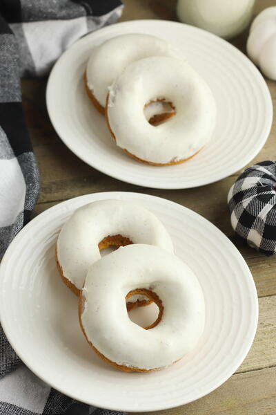 Pumpkin Spice Donuts