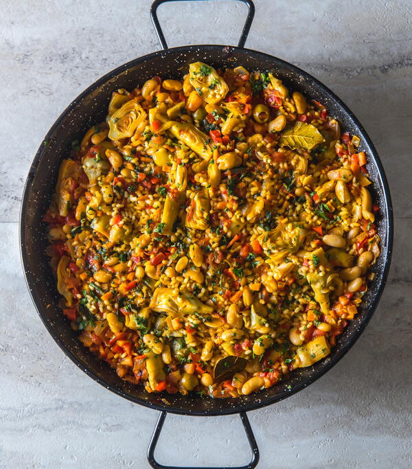 Artichoke and Cannellini Paella