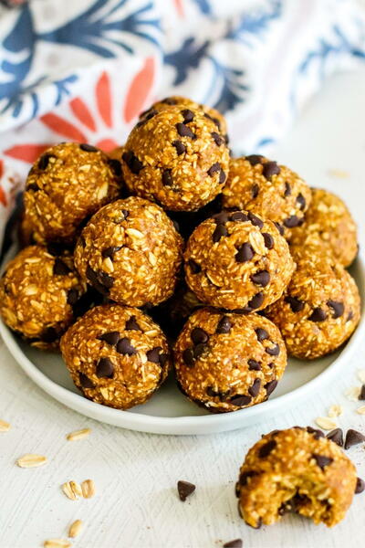 No Bake Pumpkin Balls