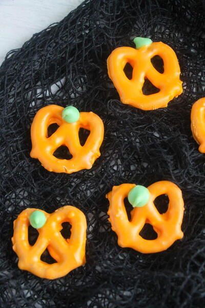 Pumpkin Pretzels