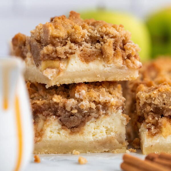 Caramel Apple Cheesecake Bars