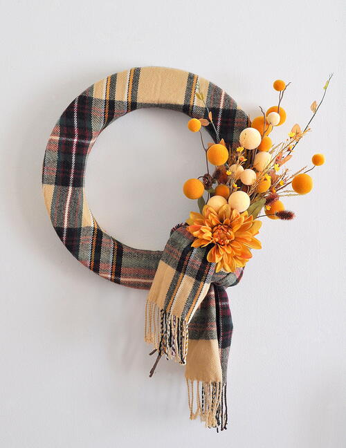 DIY Scarf Wreath DIY Scarf Wreath