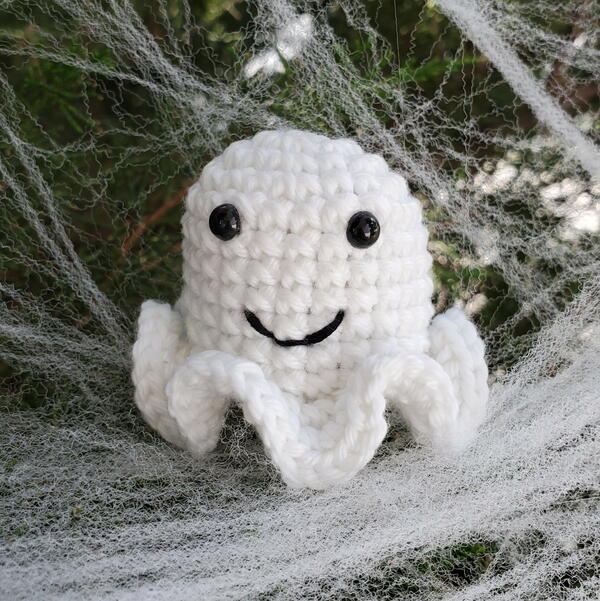 Amigurumi Glowing Ghost Amigurumi Glowing Ghost