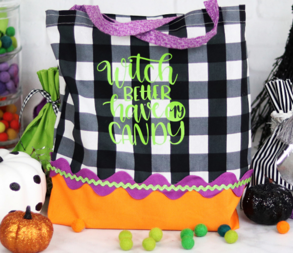 Trick-or-Treat Bag Tutorial Trick-or-Treat Bag Tutorial