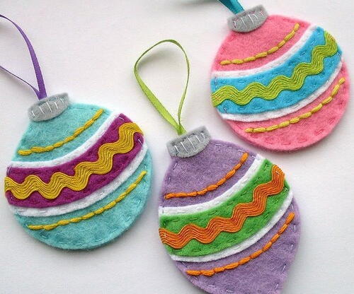 Vintage Baubles Felt Christmas Ornaments Vintage Baubles Felt Christmas Ornaments