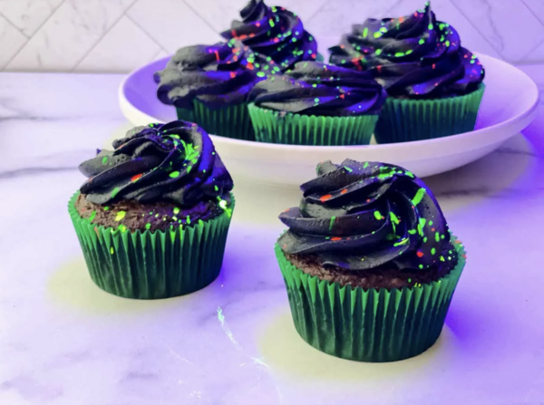 Diy Glow In The Dark Cupcakes Diy Glow In The Dark Cupcakes
