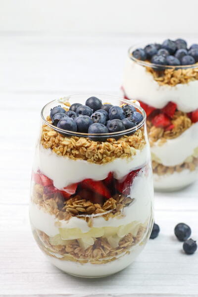 Greek Yogurt Parfait With Fruit And Granola Greek Yogurt Parfait With Fruit And Granola