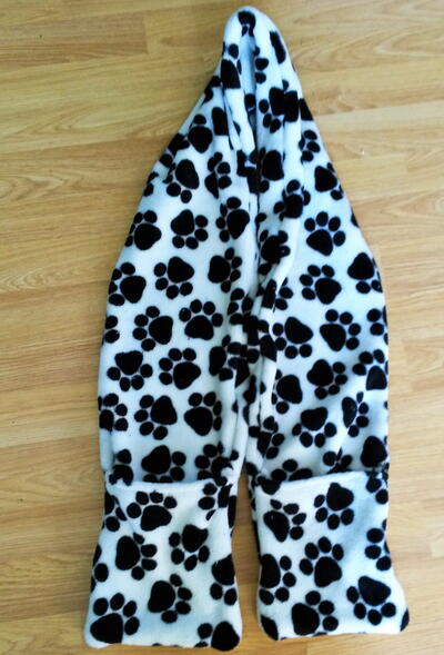 Soft Scarf with Pockets Soft Scarf with Pockets